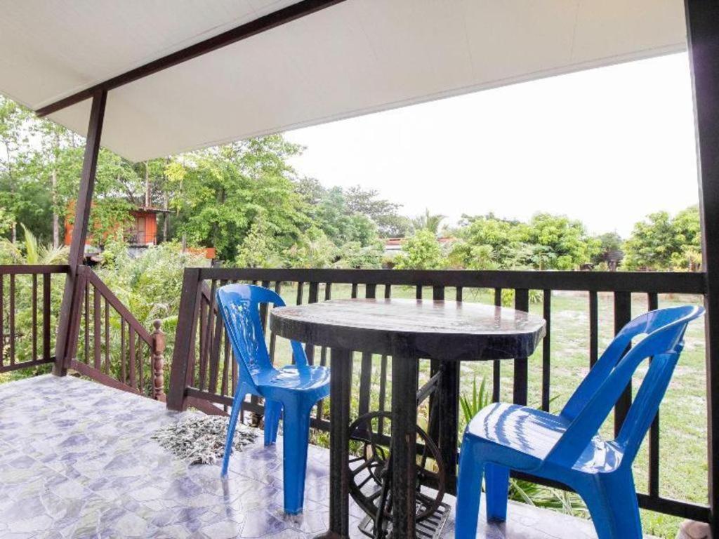 Oyo 999 Baan Pak Rom Ruen Hotel 2*